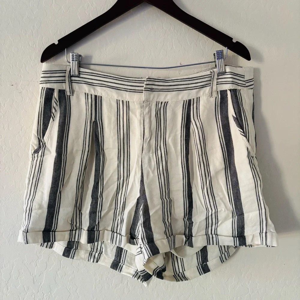 Torrid Striped Black and White‎ Women's Shorts